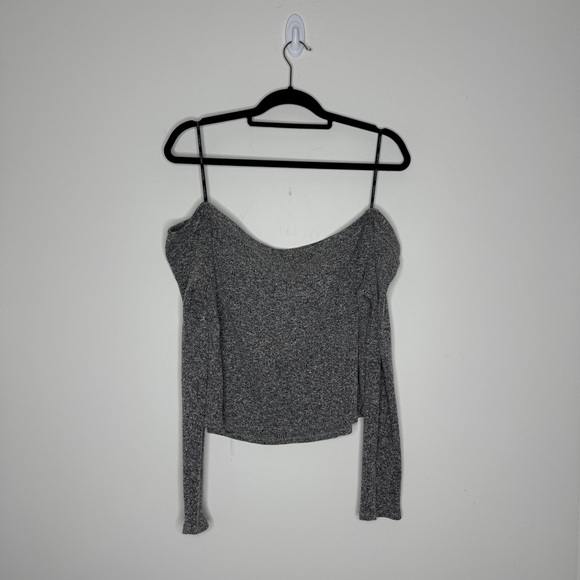 Forever 21 Ribbed Grey Off the Shoulder Top - Picture 2 of 5